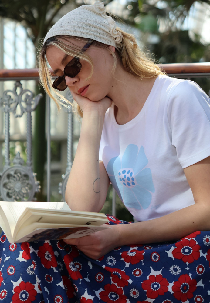 Amy T-shirt